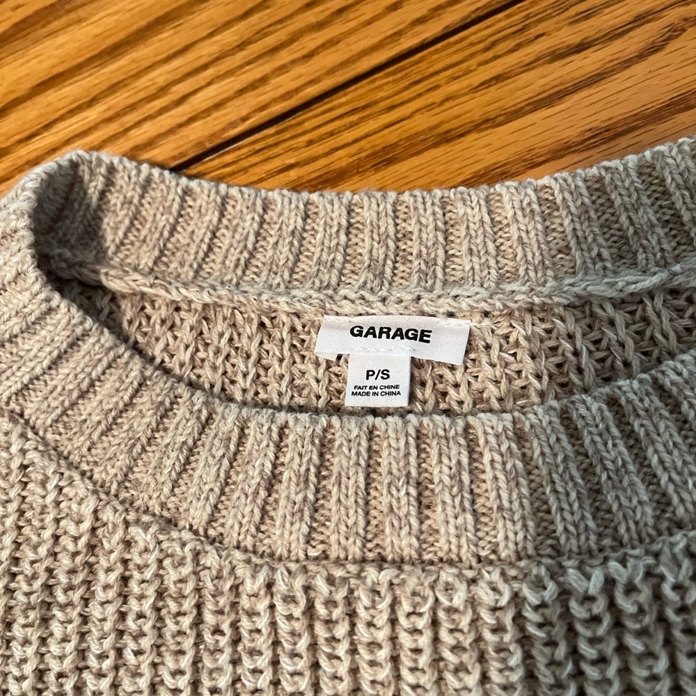 Ladies crop sweater
